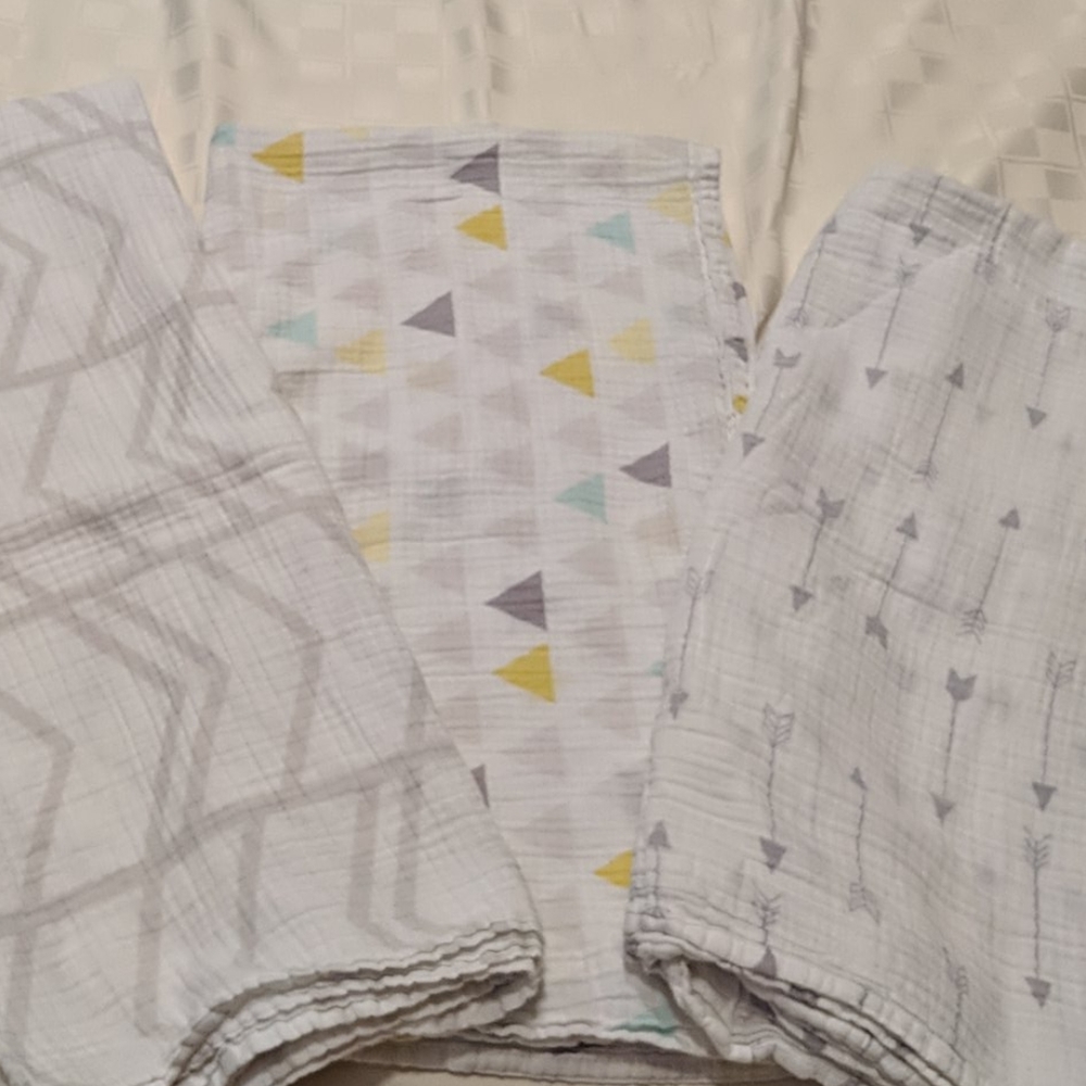 🌺3 for $15🌺Baby blankets
